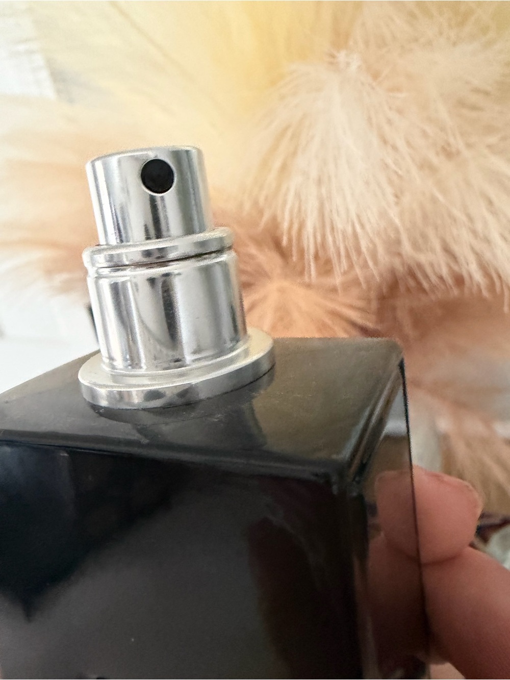 Yves Saint Laurent Black Glossy 'MYSLF' Eau de Parfum Bottle 3.3oz 3/4 full - Picture 4 of 4